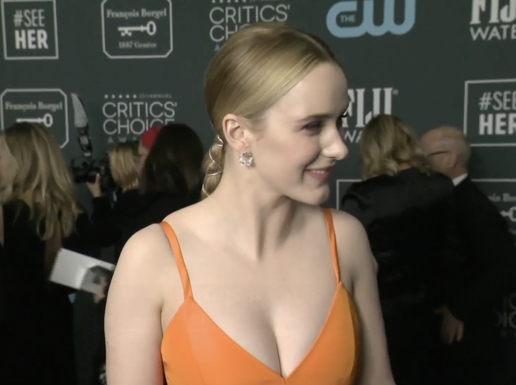 Rachel Brosnahan Critics Choice Awards" Red carpet